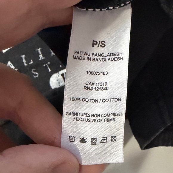 Garage Womens Oversized Cropped "Malibu" Graphic Tee Size S Black Cotton Gym - Picture 6 of 7